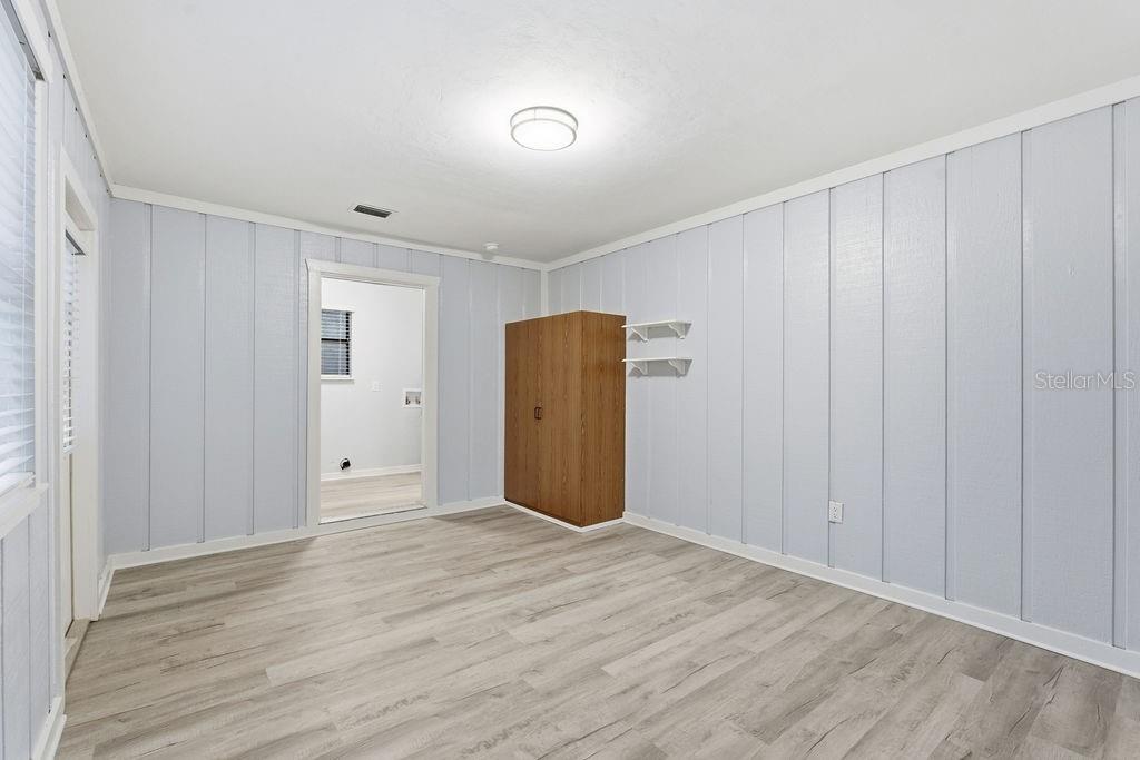 Image 20 of 28 For 14621 122 Terrace