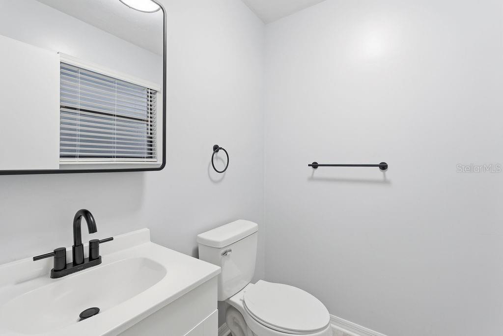 Image 7 of 28 For 14621 122 Terrace