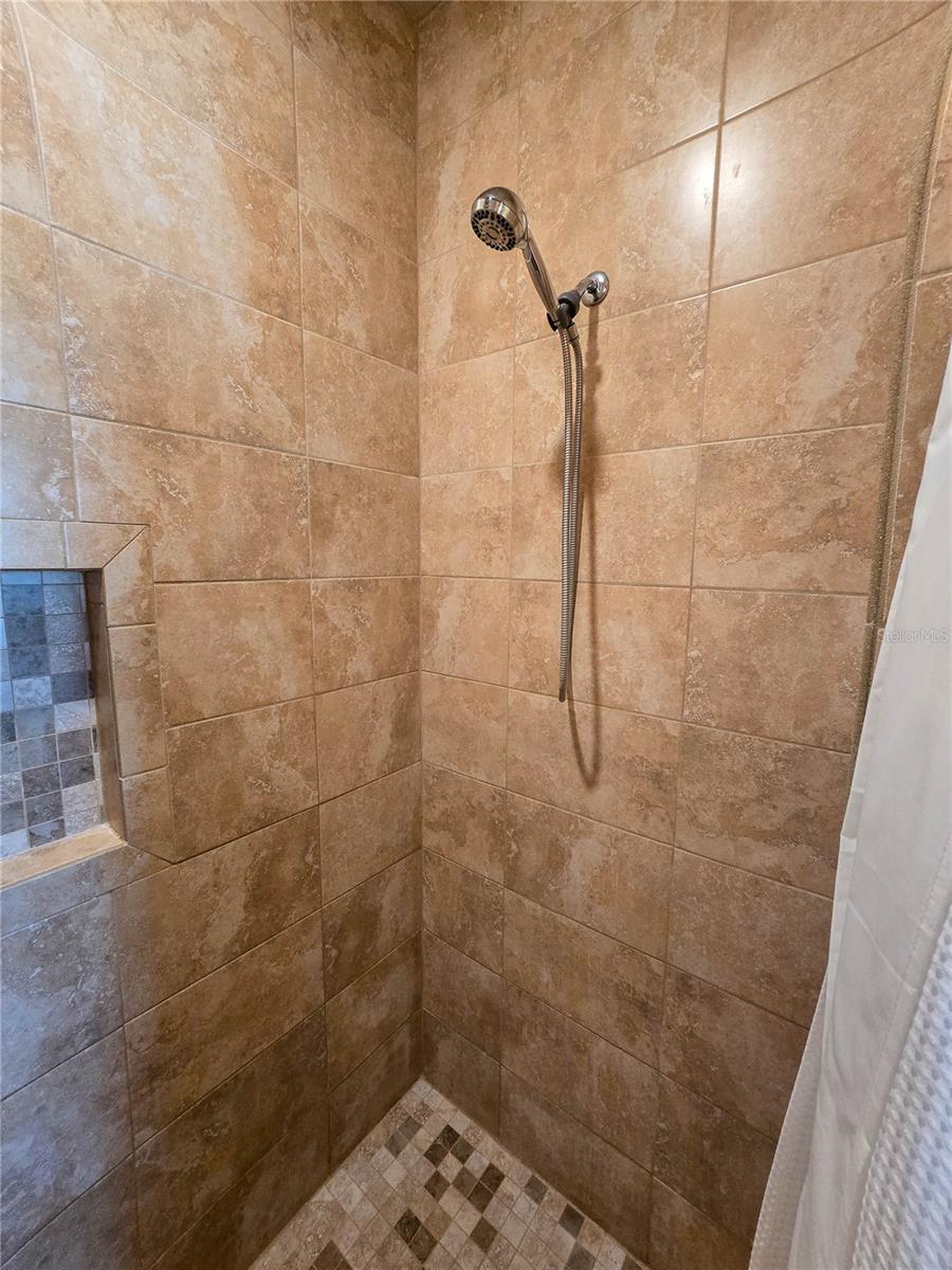 Image 18 of 31 For 1852 246th Drive