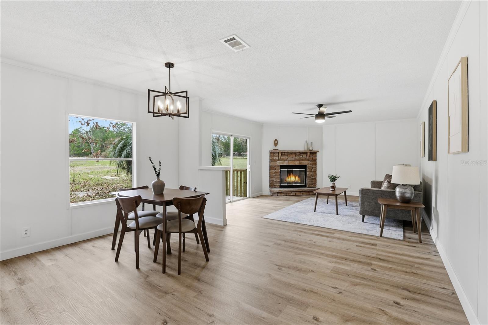 Image 17 of 39 For 6981 Deer Springs Road