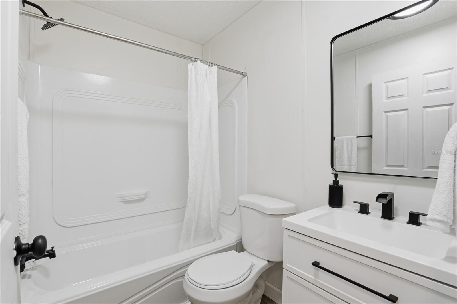 Image 24 of 39 For 6981 Deer Springs Road