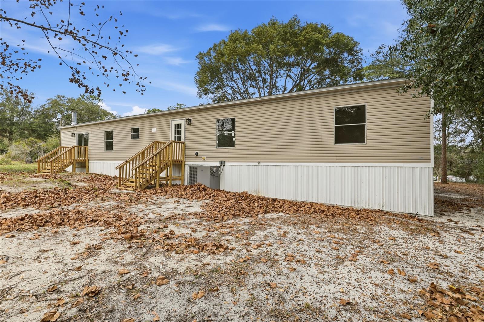 Image 34 of 39 For 6981 Deer Springs Road