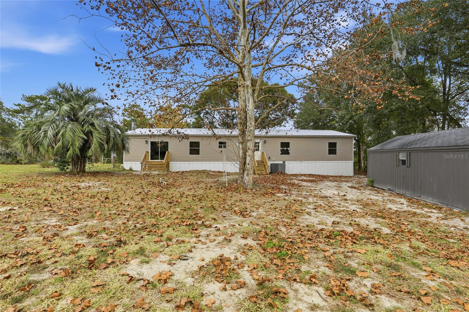 Image 35 of 39 For 6981 Deer Springs Road