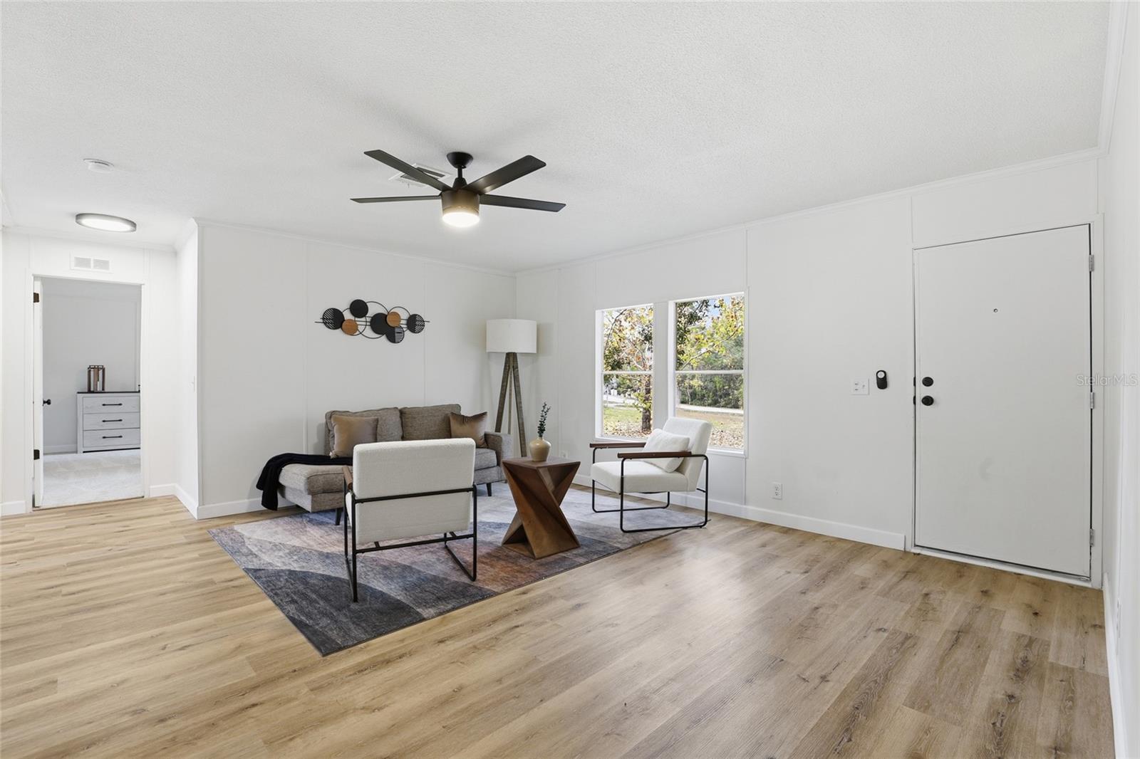 Image 8 of 39 For 6981 Deer Springs Road