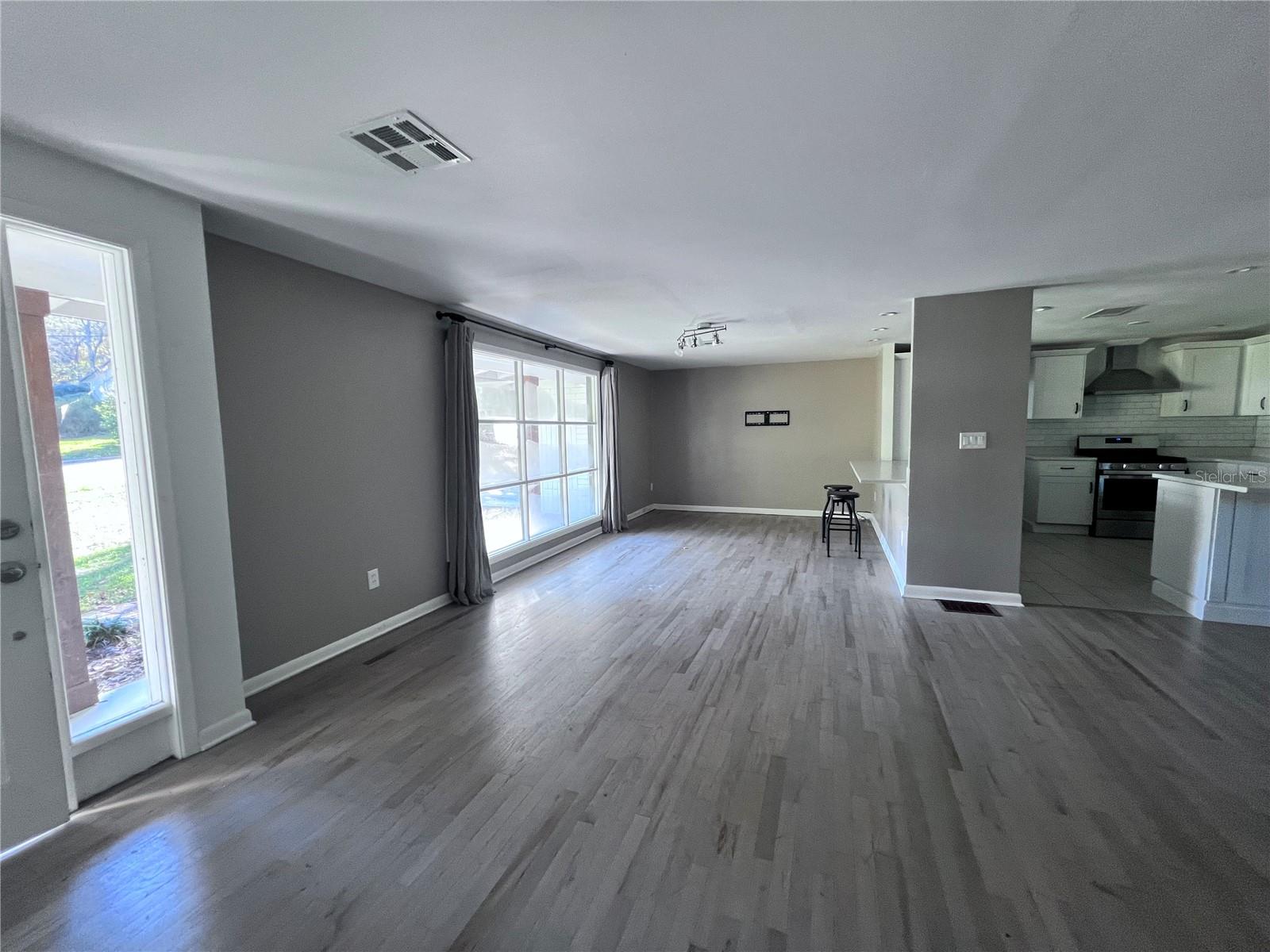 Image 2 of 6 For 122 29th Street