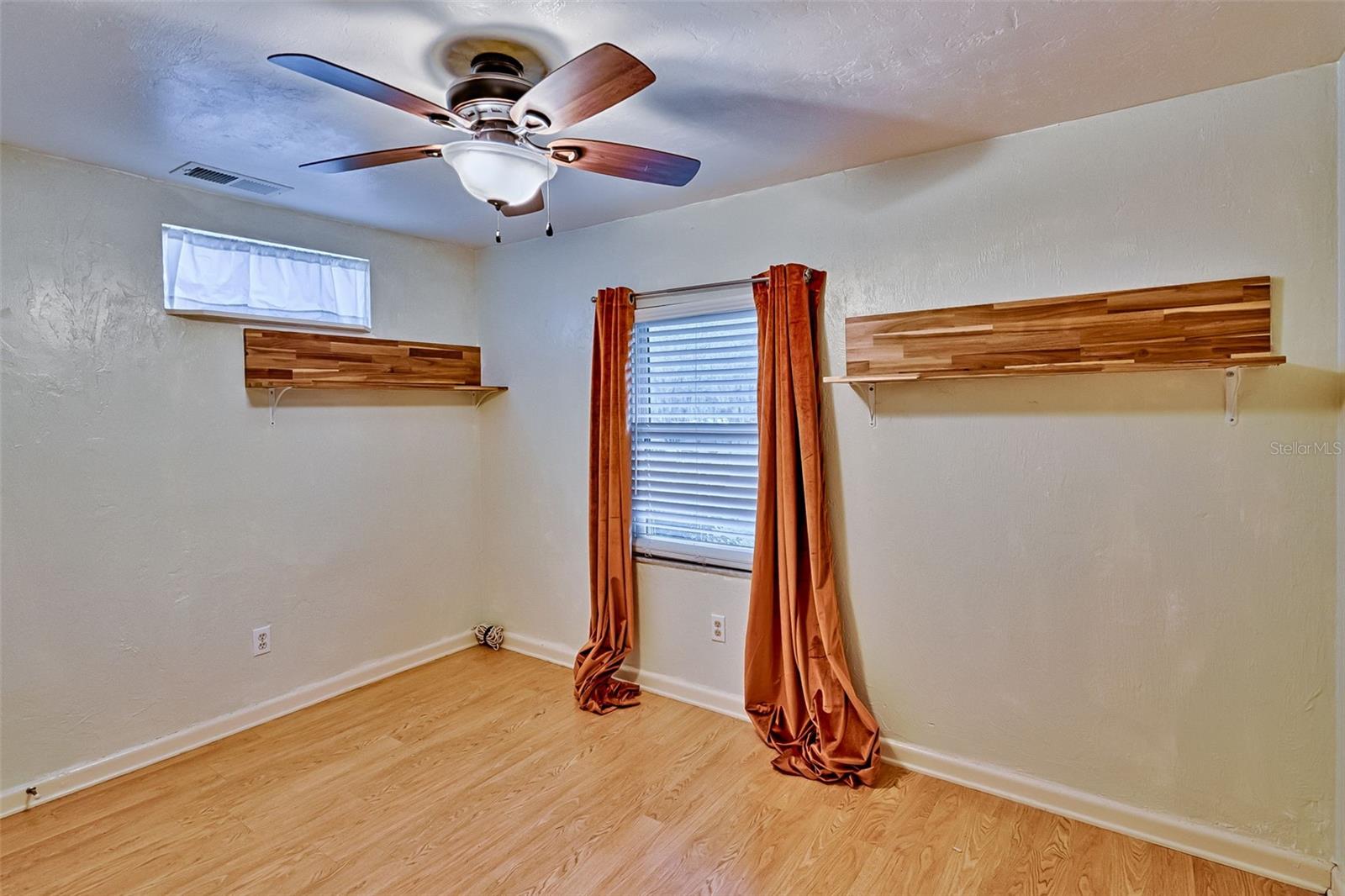 Image 15 of 31 For 931 31st Avenue