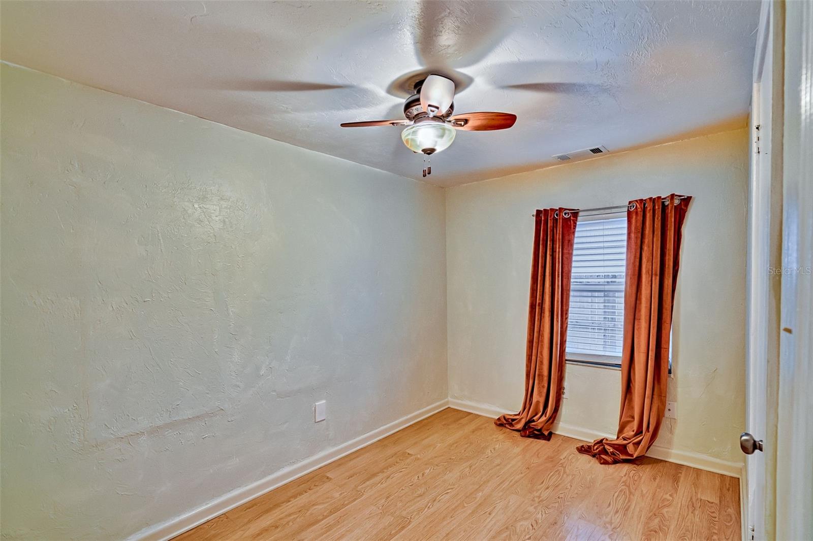 Image 18 of 31 For 931 31st Avenue