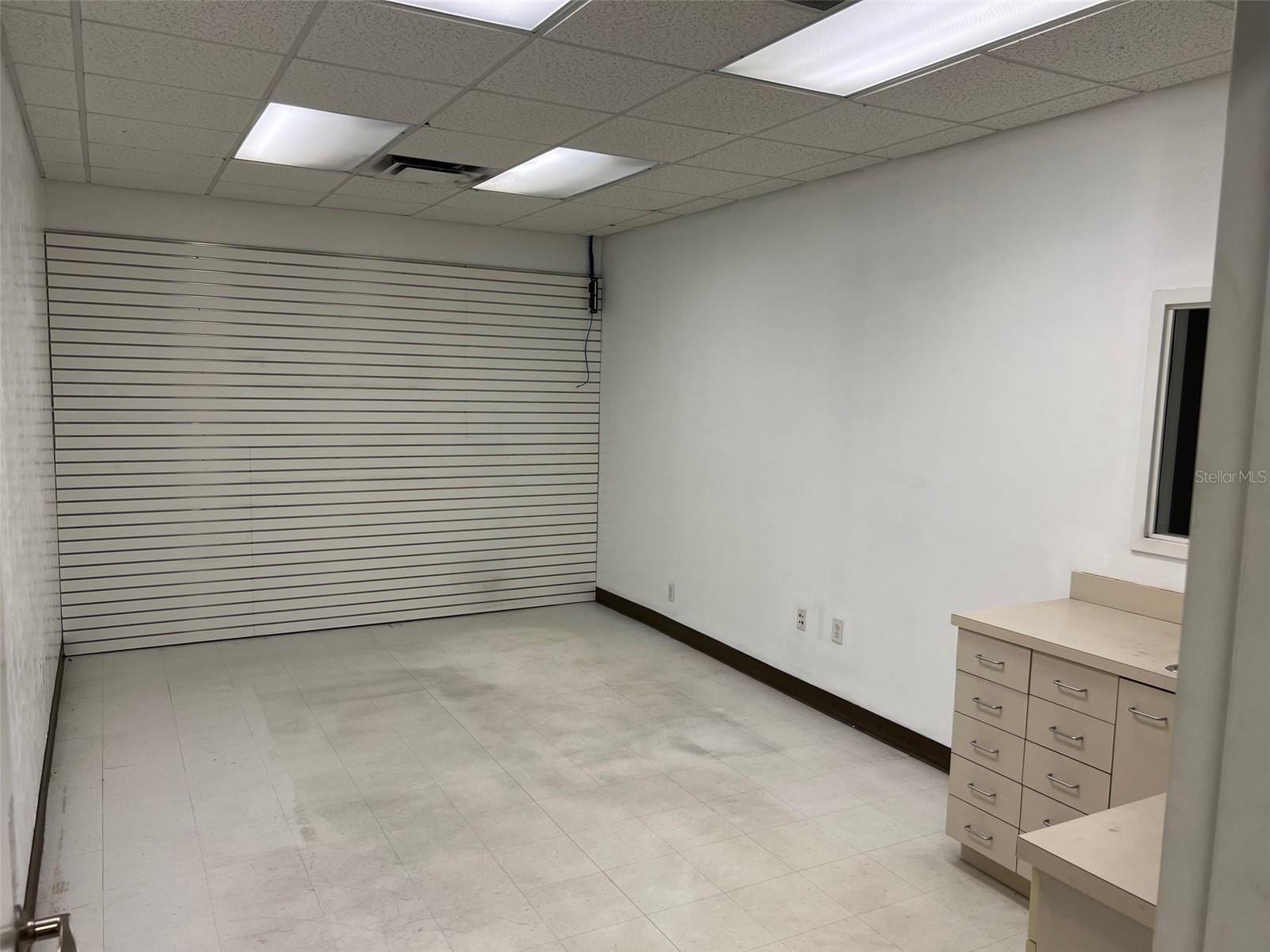 Image 7 of 16 For 4566 5th Boulevard E