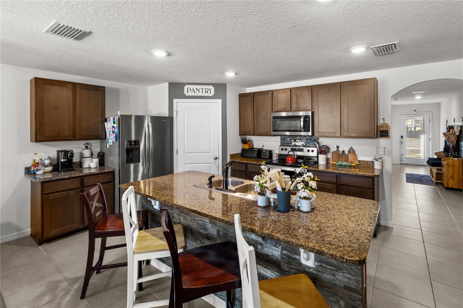 Image 4 of 19 For 22608 196th Lane