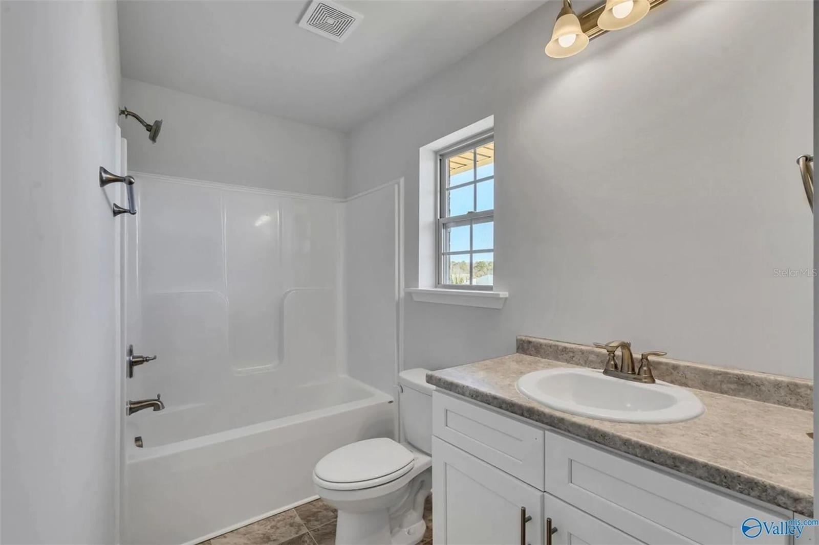 Image 10 of 24 For 13951 150th Circle