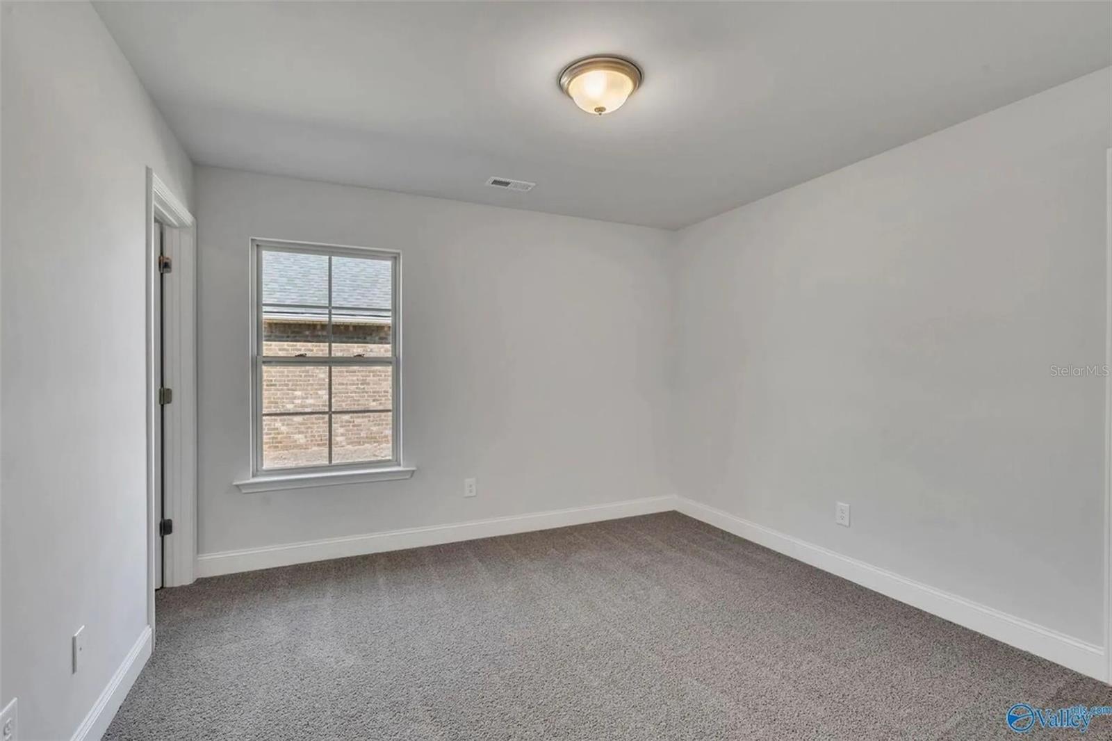 Image 11 of 24 For 13951 150th Circle