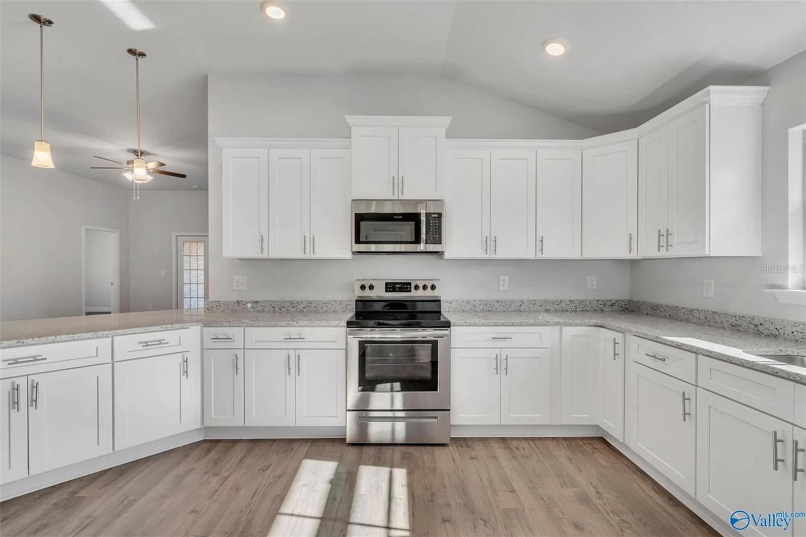 Image 21 of 24 For 13951 150th Circle