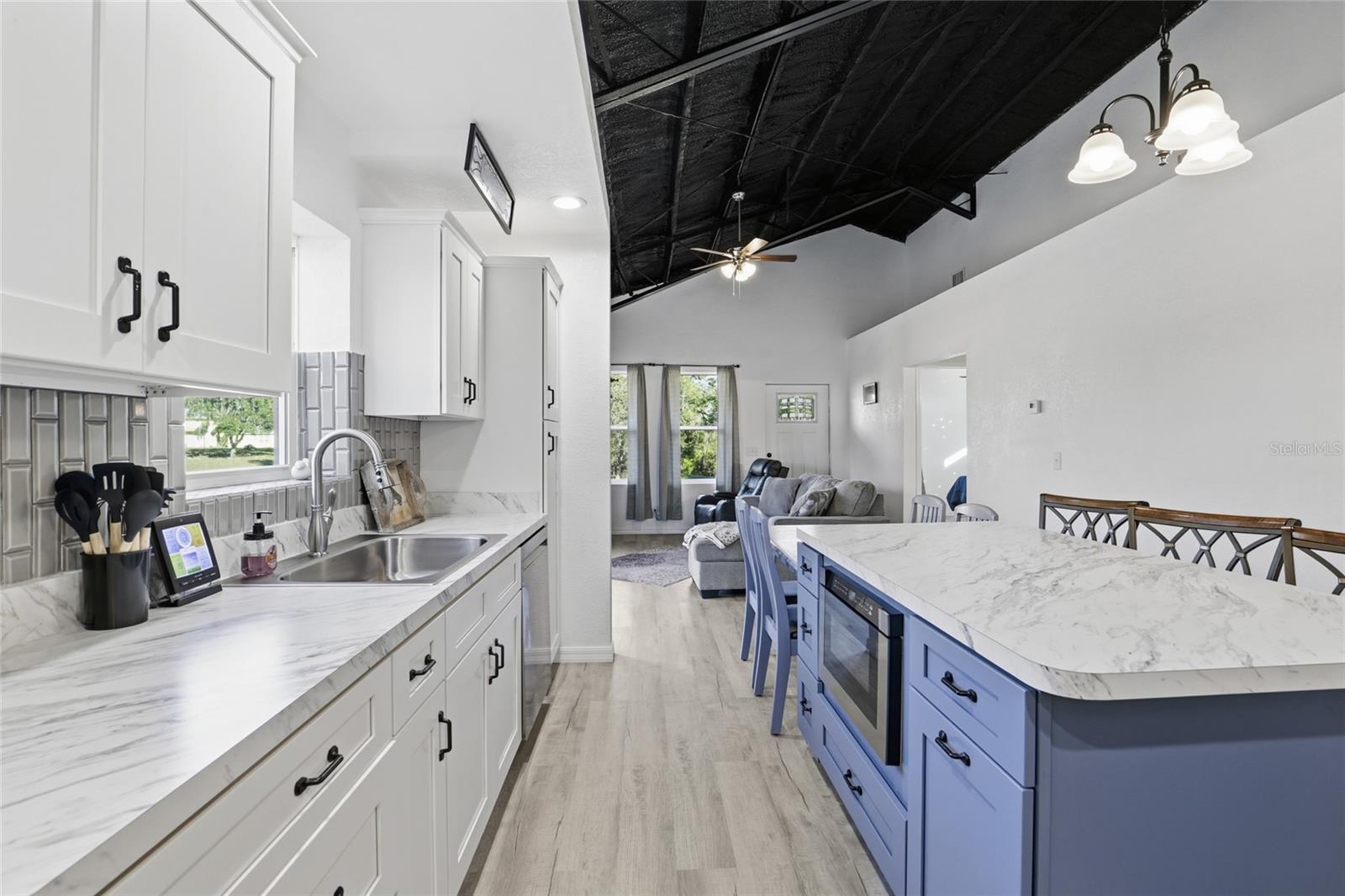 Image 13 of 40 For 4030 140th Court