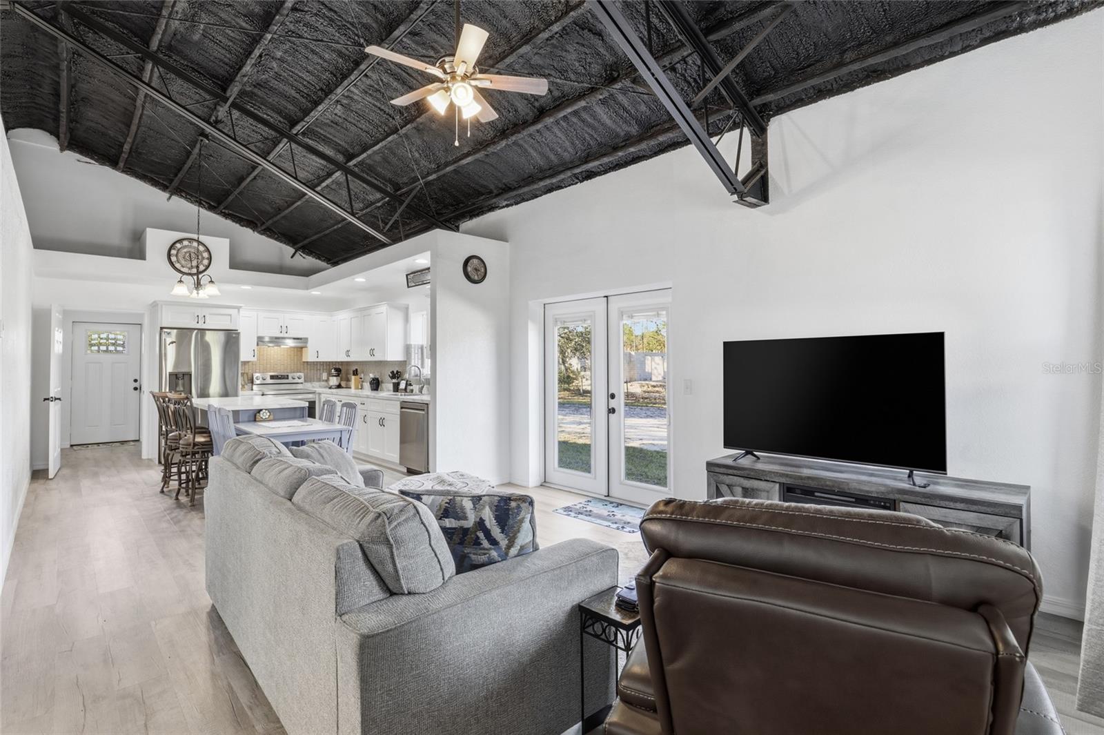 Image 5 of 40 For 4030 140th Court