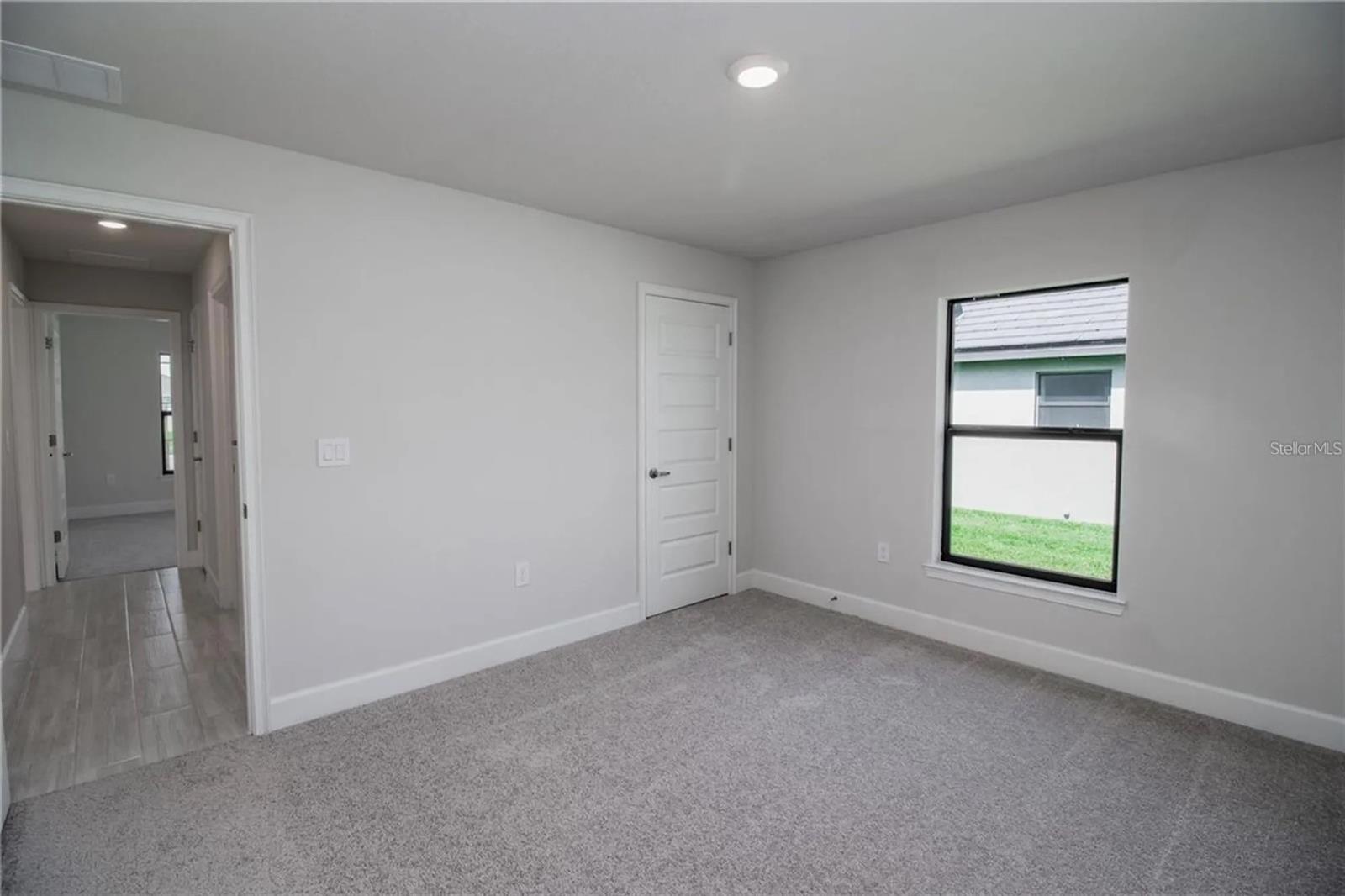 Image 4 of 21 For 13927 150th Circle