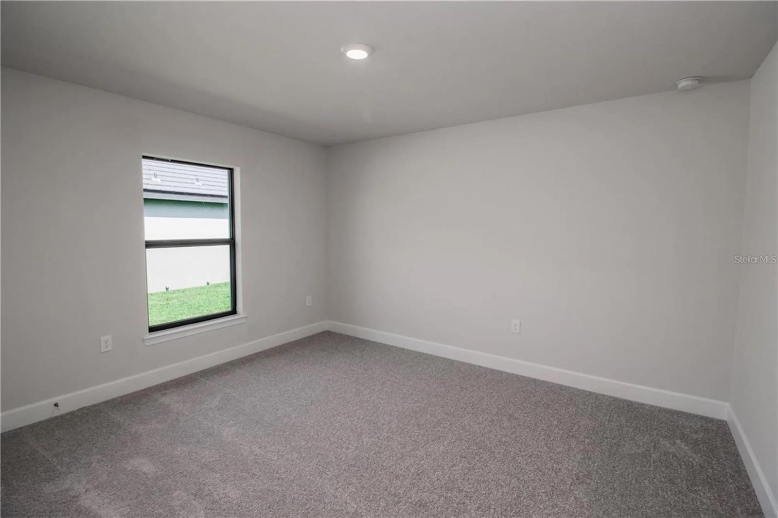 Image 5 of 21 For 13927 150th Circle