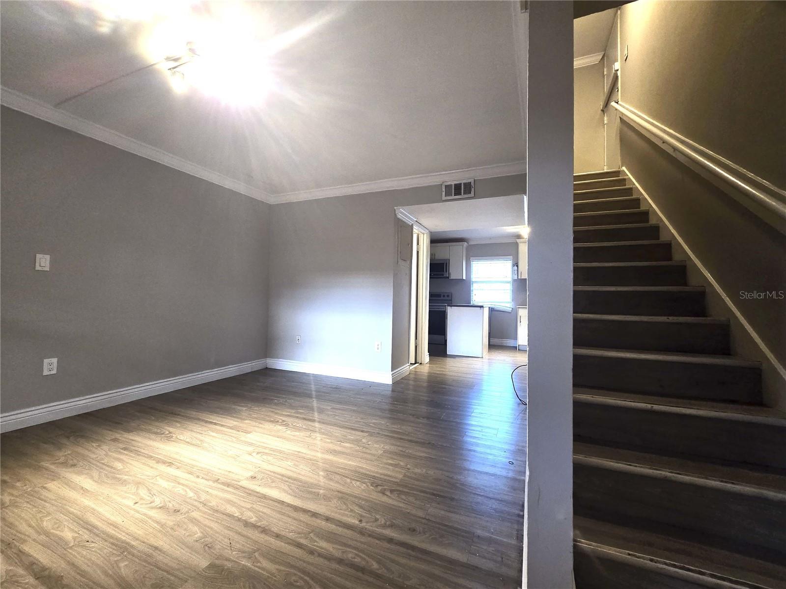 Image 12 of 28 For 914 8th Avenue 57