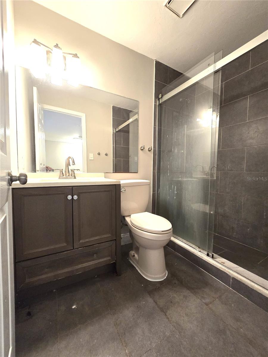 Image 15 of 28 For 914 8th Avenue 57