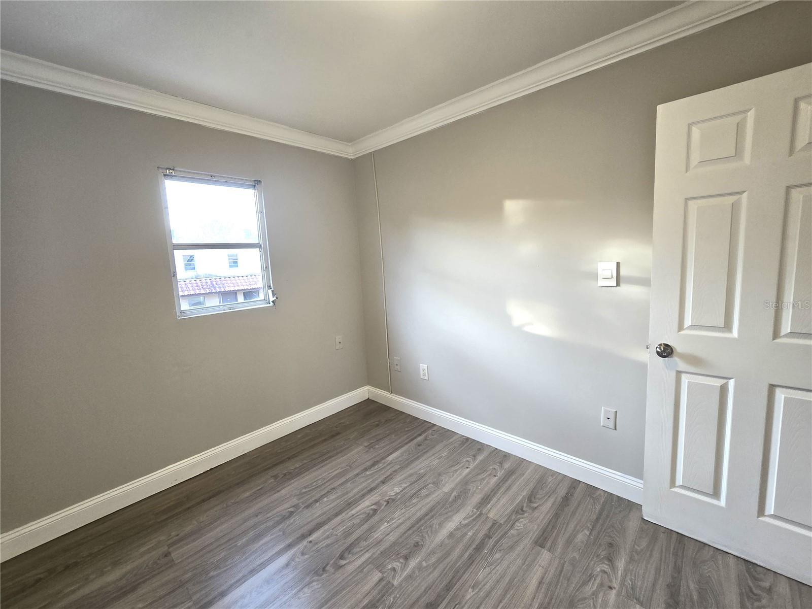 Image 18 of 28 For 914 8th Avenue 57