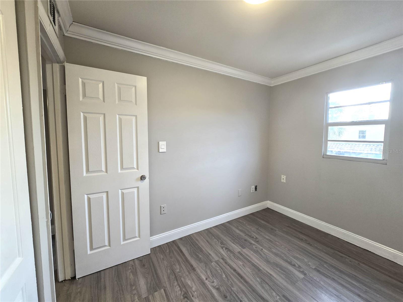 Image 20 of 28 For 914 8th Avenue 57