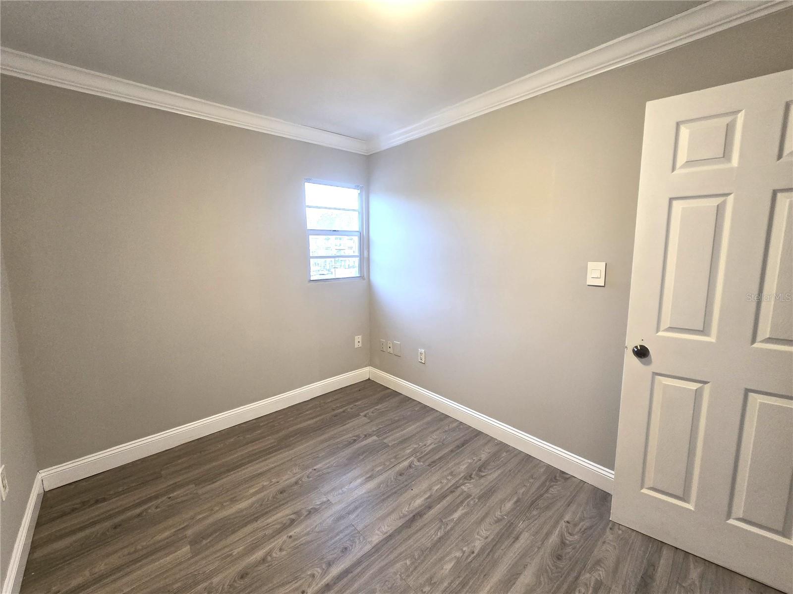 Image 24 of 28 For 914 8th Avenue 57