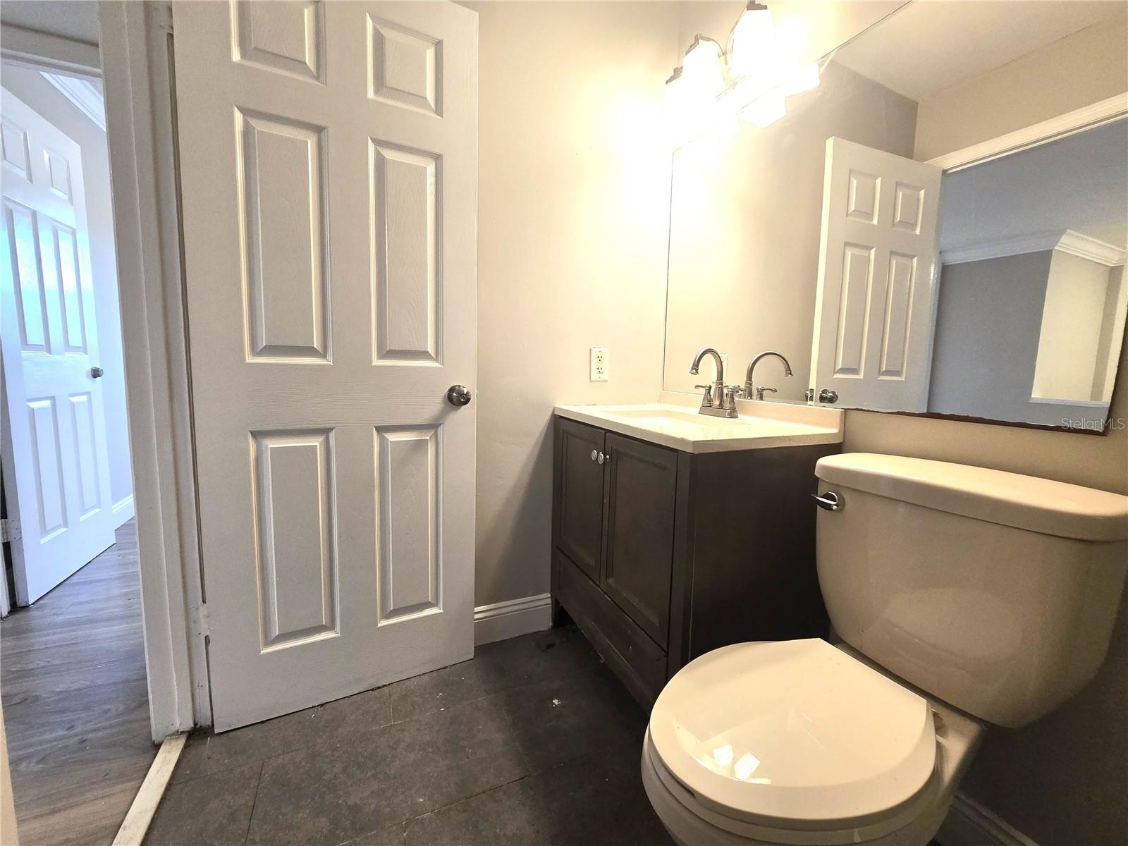 Image 17 of 31 For 914 8th Avenue 57