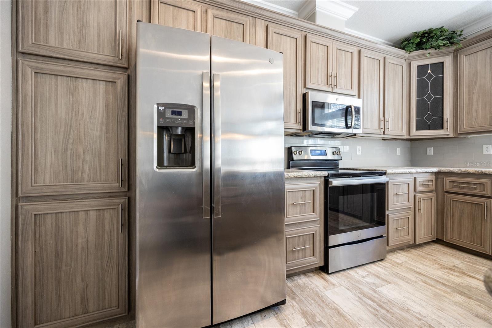 Image 21 of 66 For 6671 128th Lane