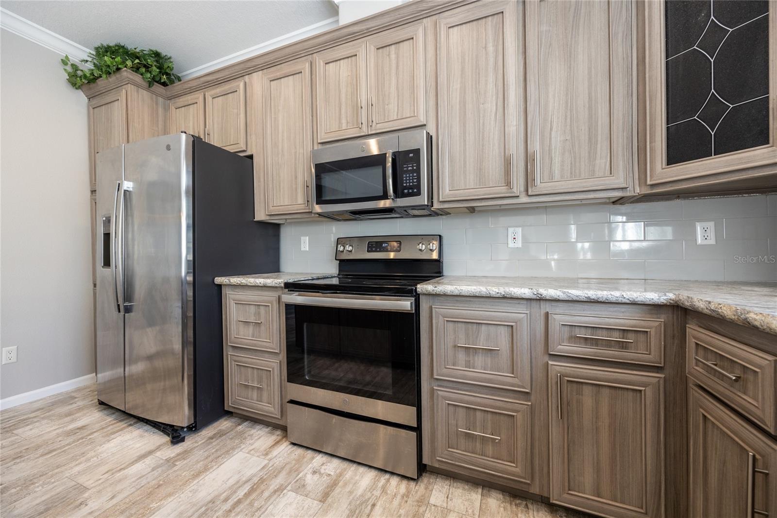 Image 22 of 66 For 6671 128th Lane