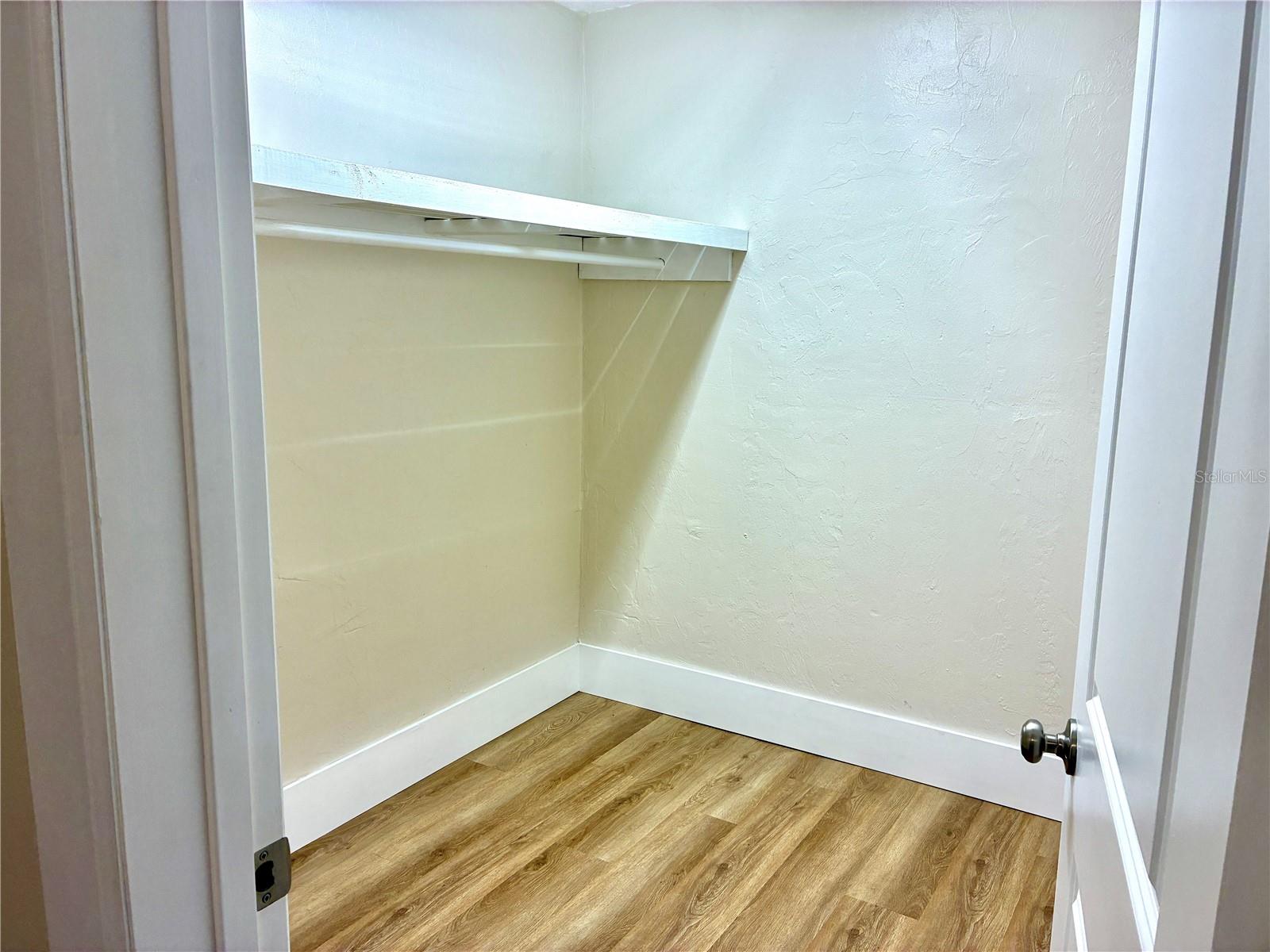 Image 16 of 23 For 14513 144th Place