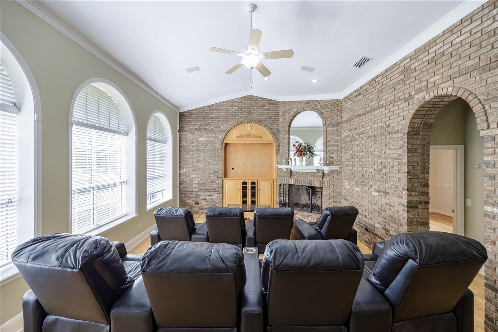 Image 15 of 37 For 7513 35th Way