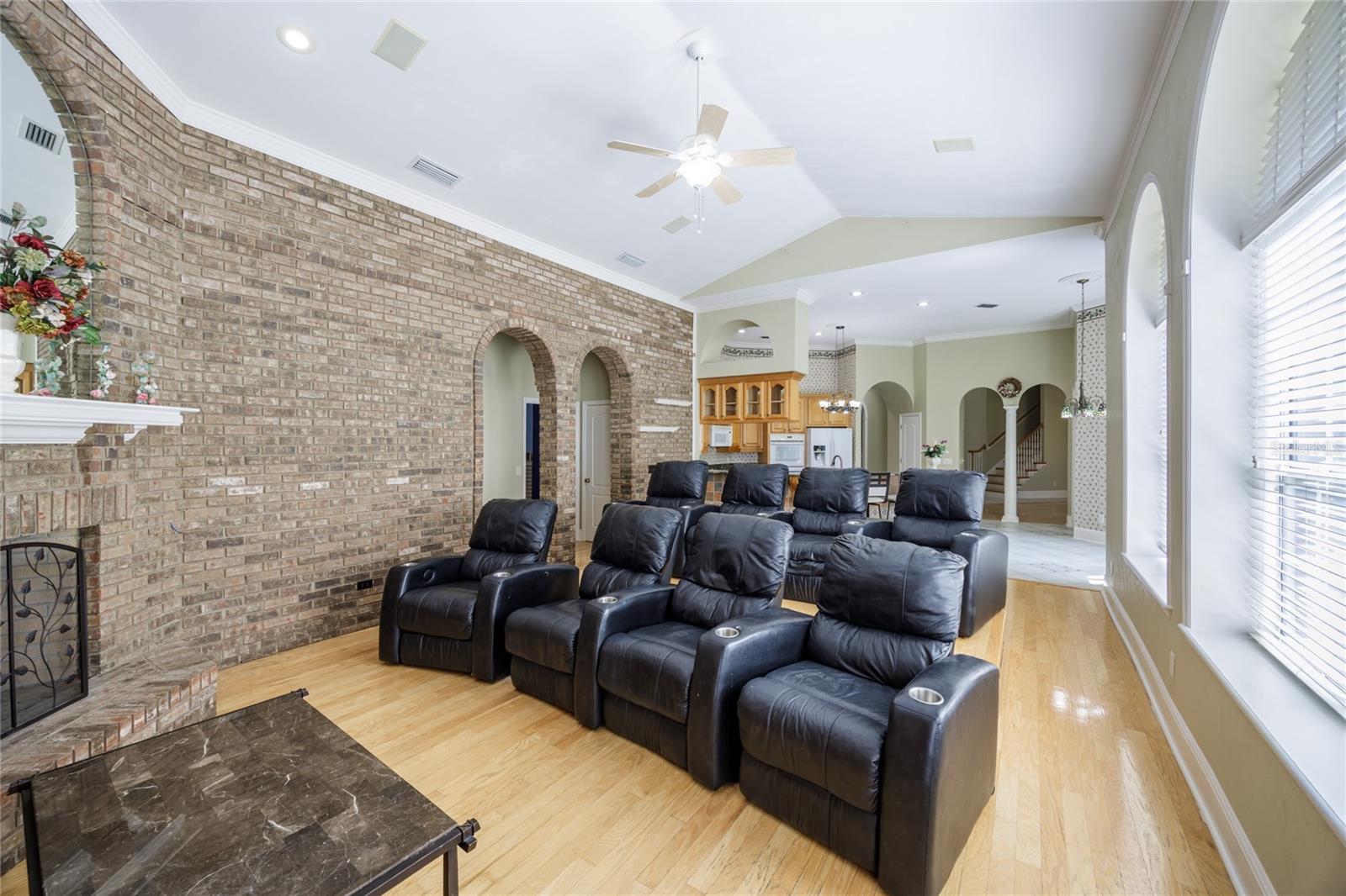 Image 16 of 37 For 7513 35th Way