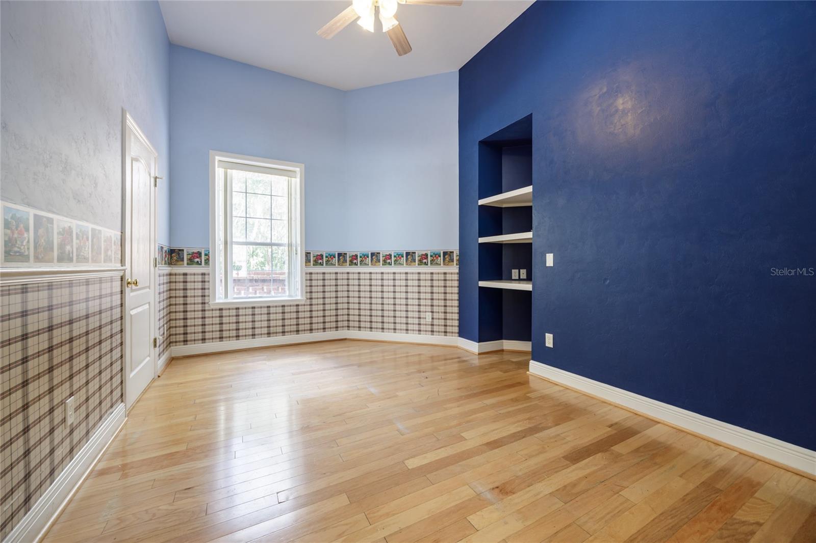 Image 18 of 37 For 7513 35th Way