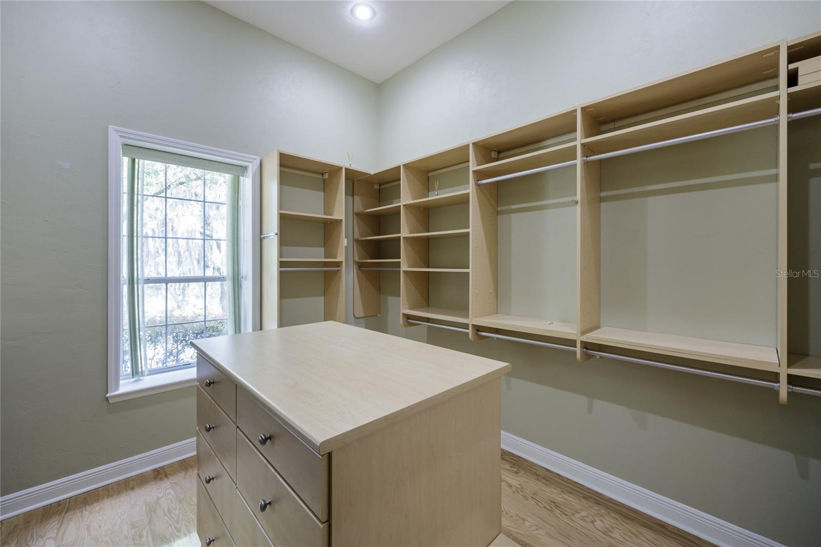 Image 23 of 37 For 7513 35th Way