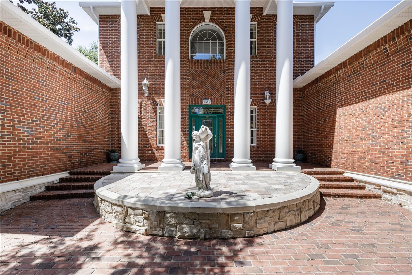 Image 4 of 37 For 7513 35th Way