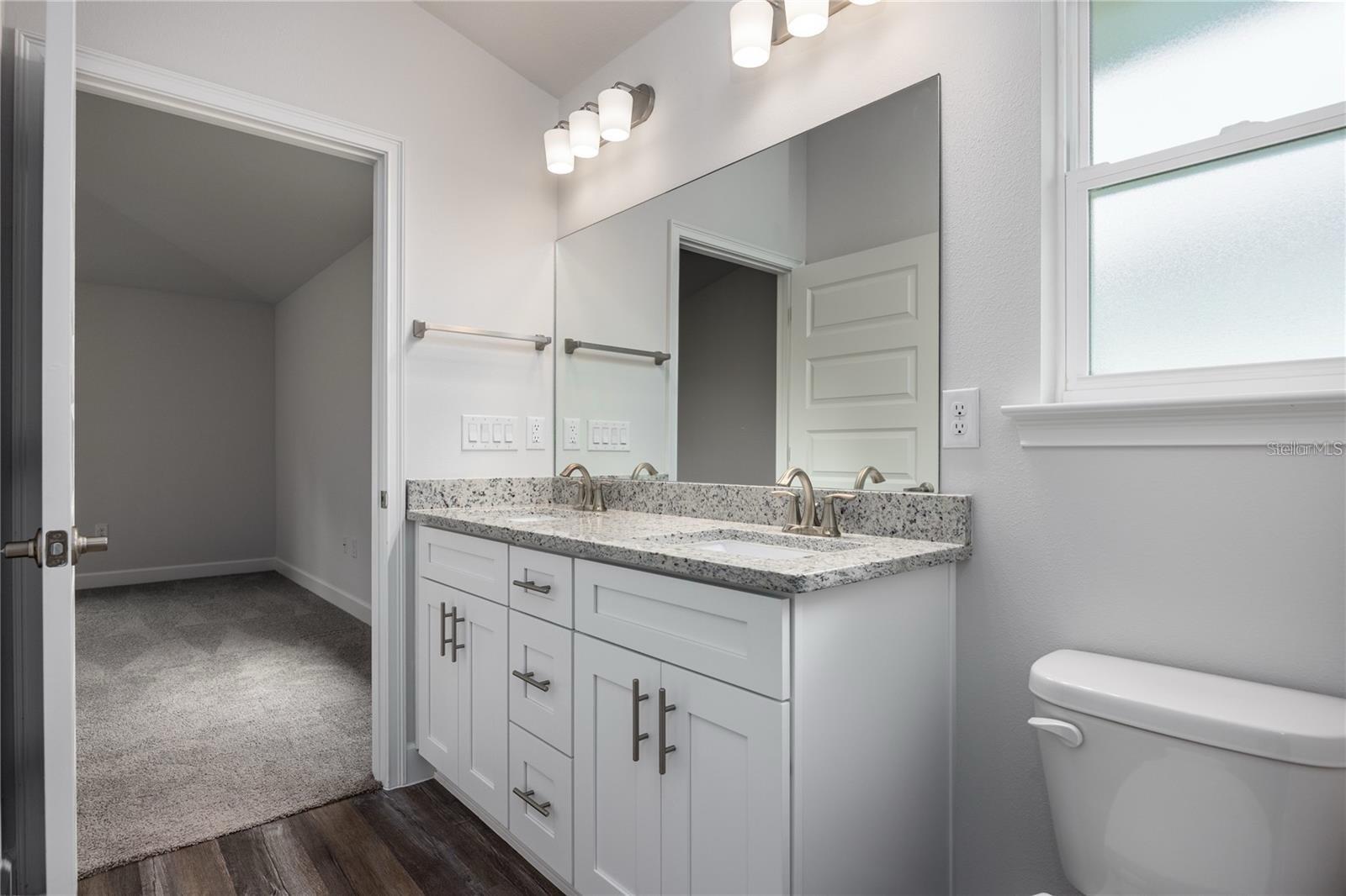 Image 24 of 29 For 13723 150th Circle