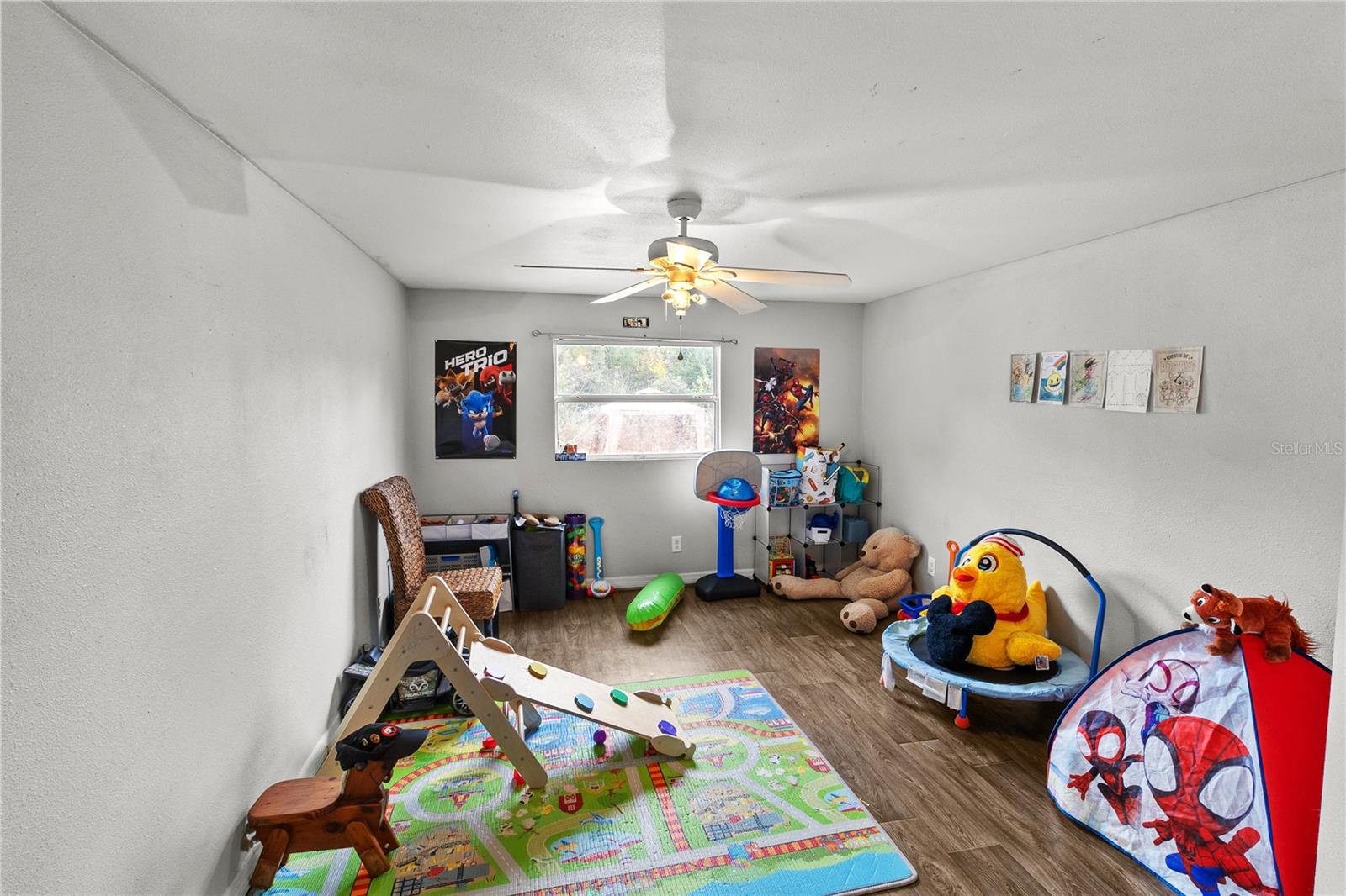 Image 17 of 21 For 601 Quarry Circle