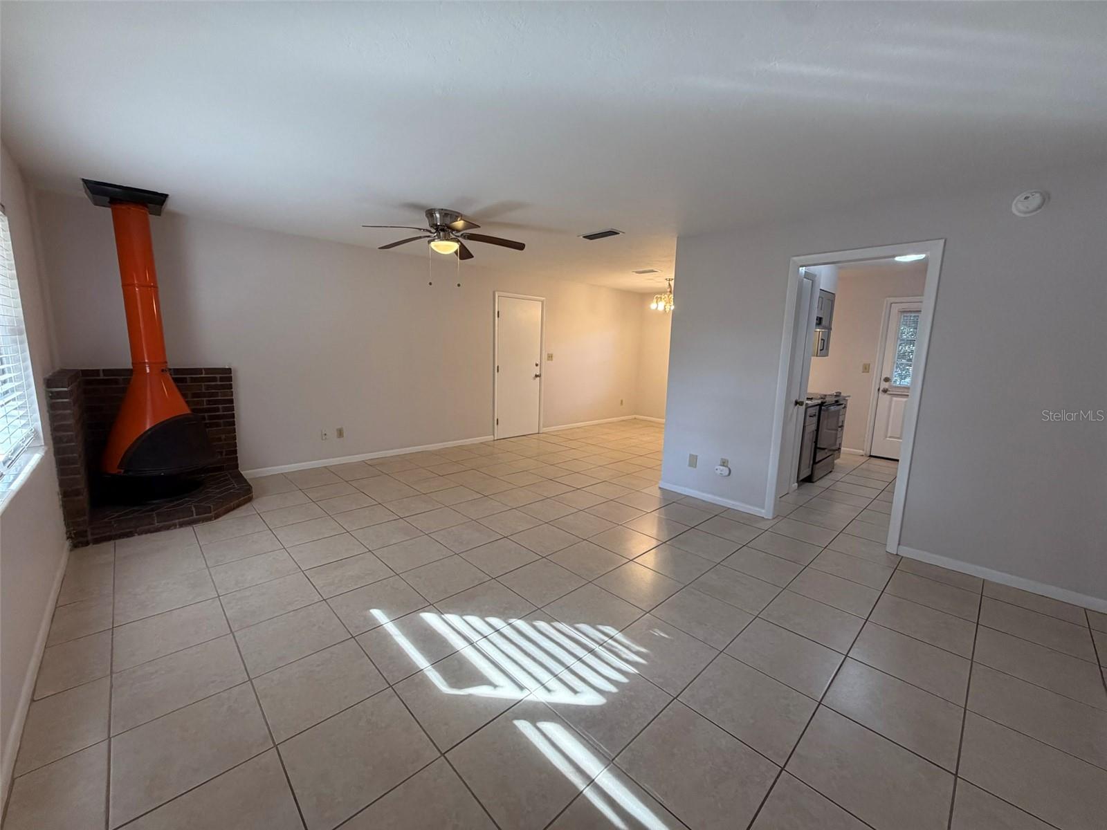 Image 3 of 30 For 3146 46th Avenue