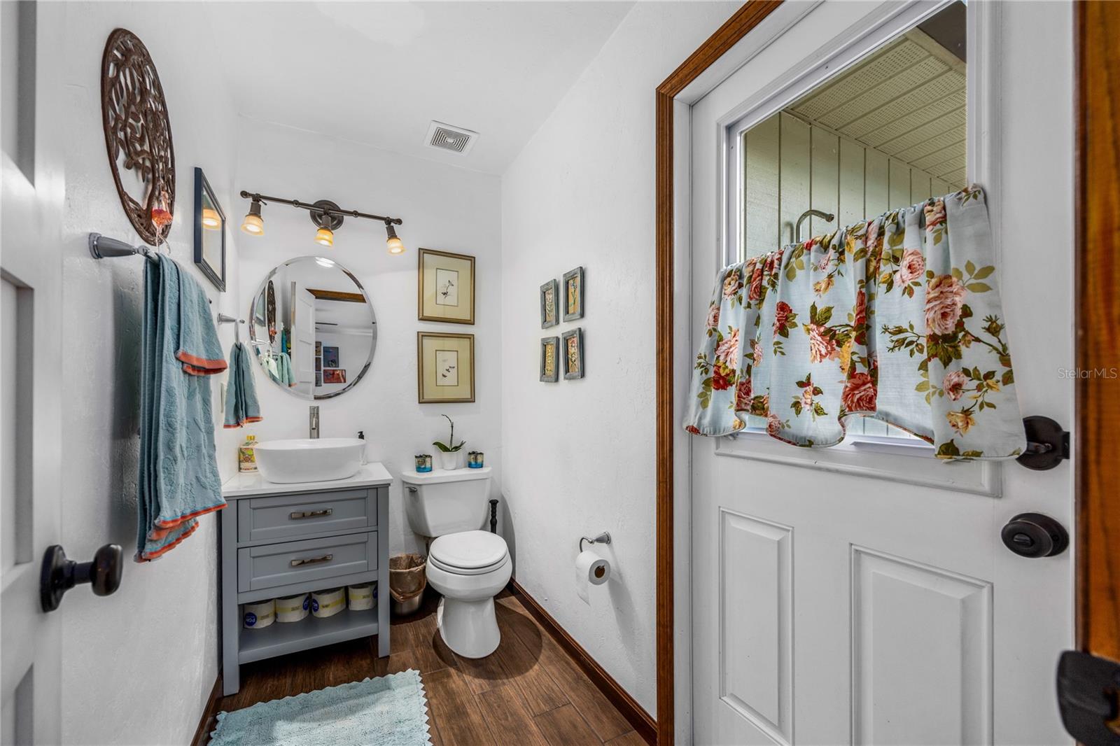 Image 26 of 43 For 2507 29th Place