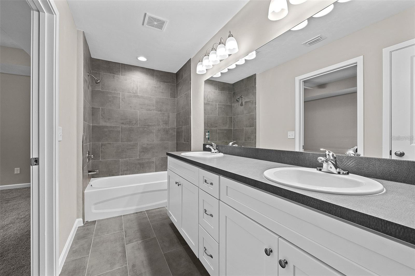 Image 13 of 21 For 8507 70th Avenue