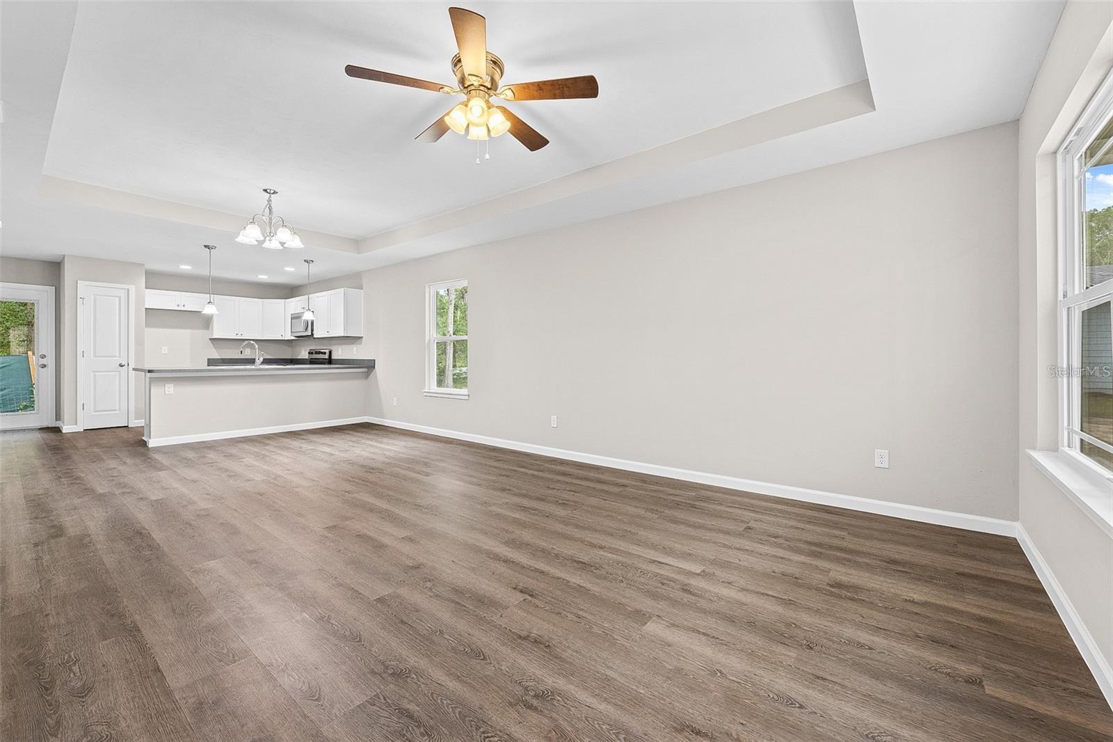 Image 5 of 21 For 8507 70th Avenue