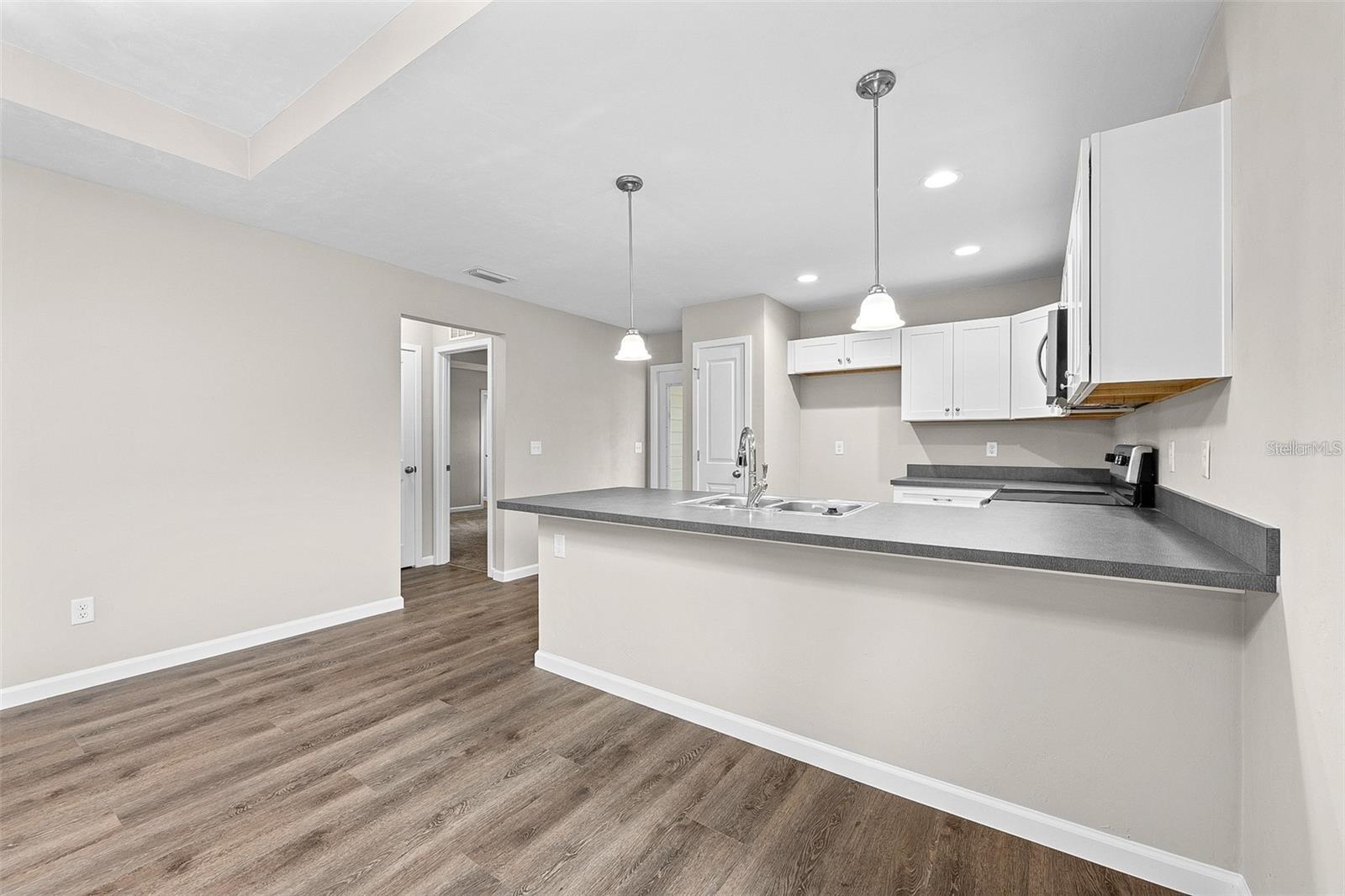 Image 6 of 21 For 8507 70th Avenue