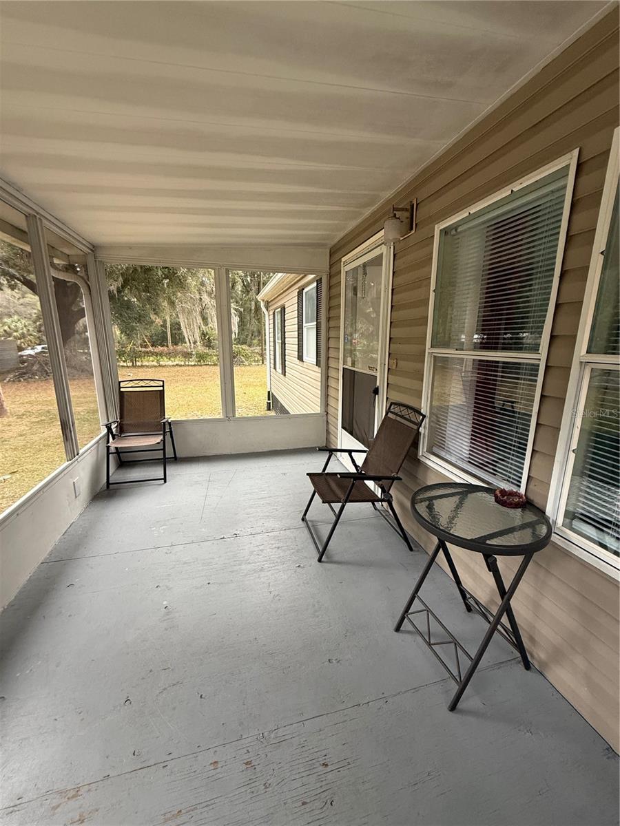 Image 4 of 17 For 16621 30th Court