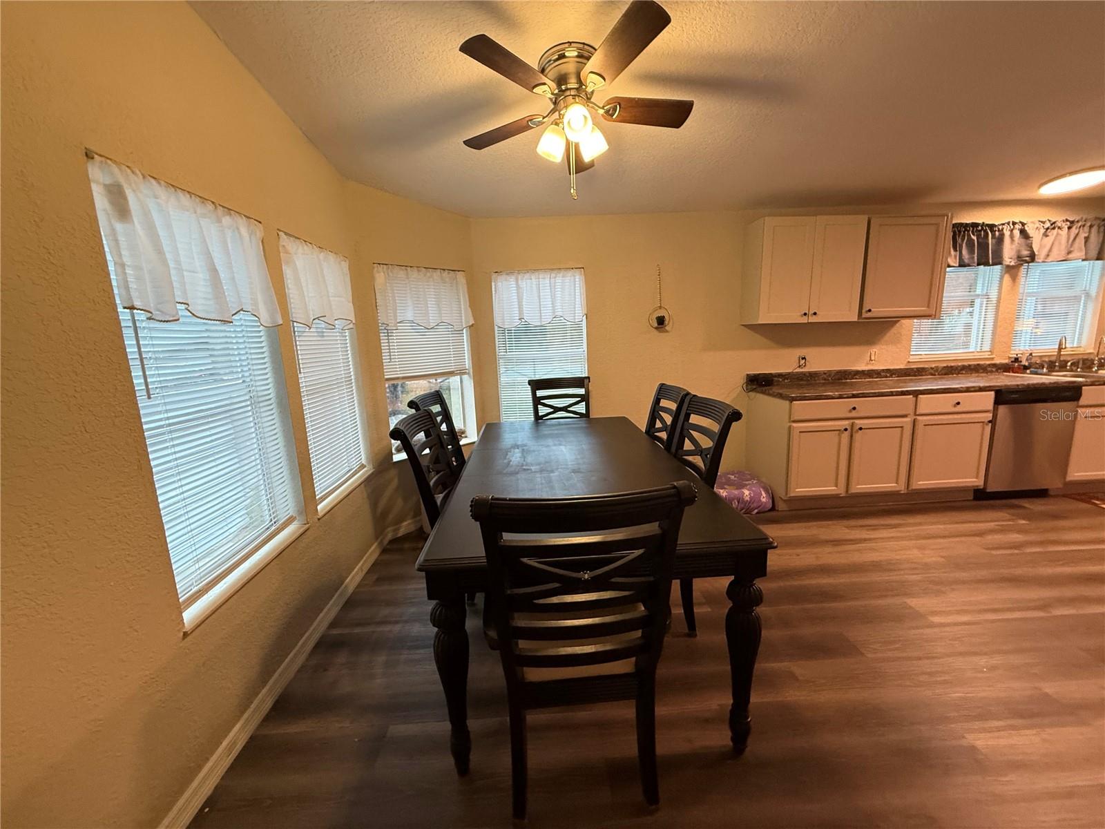 Image 6 of 17 For 16621 30th Court