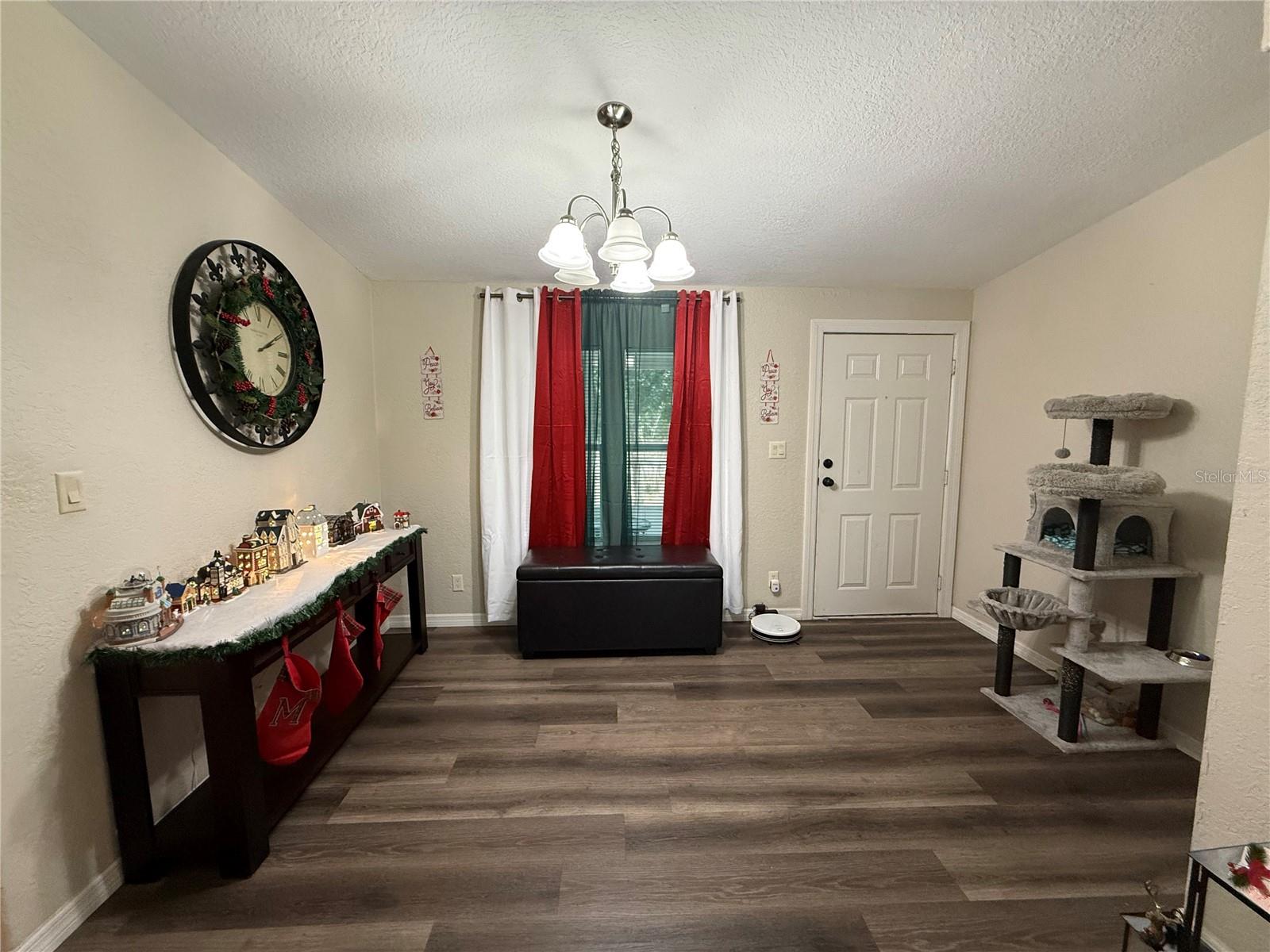 Image 7 of 17 For 16621 30th Court