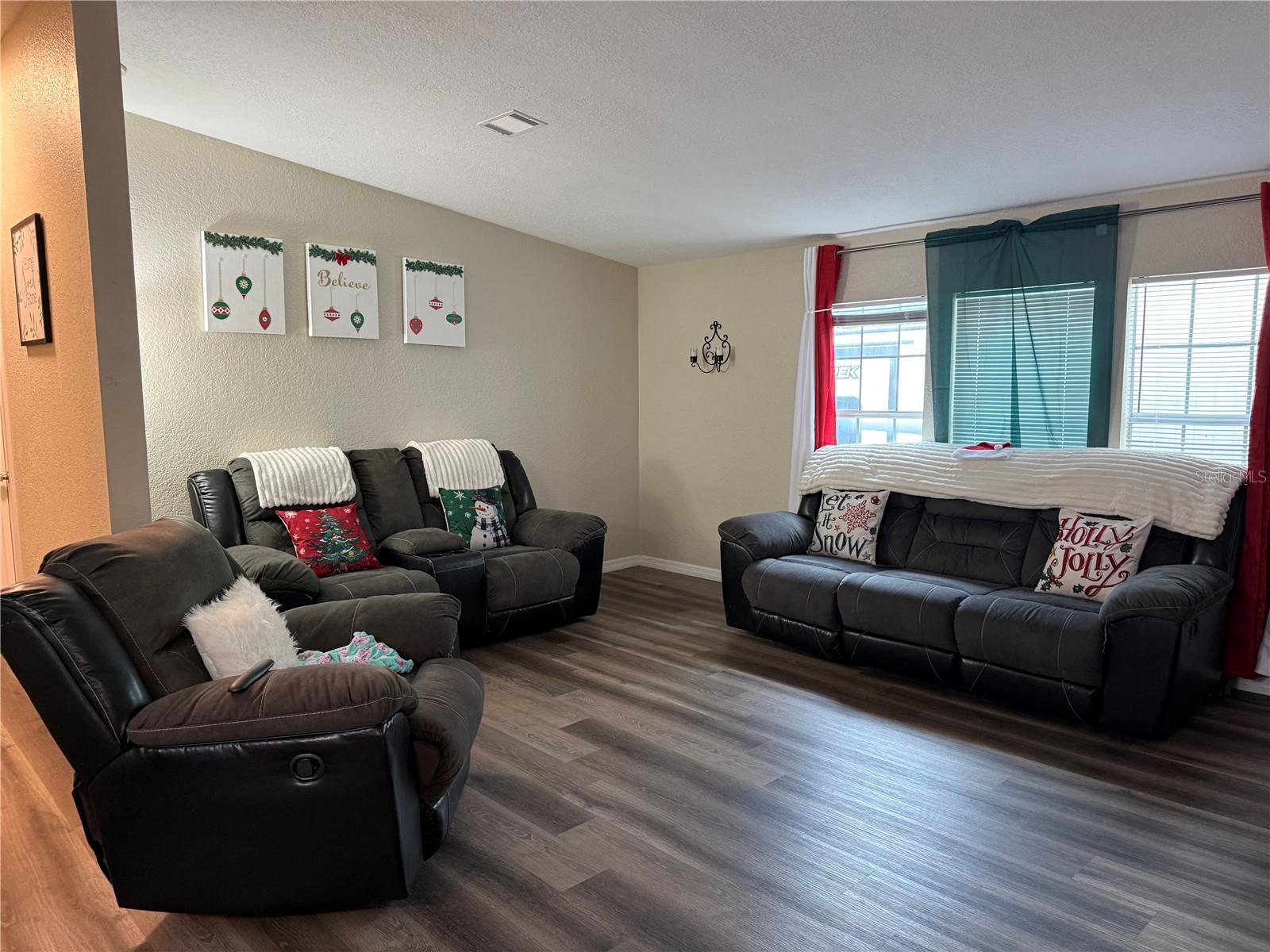 Image 8 of 17 For 16621 30th Court