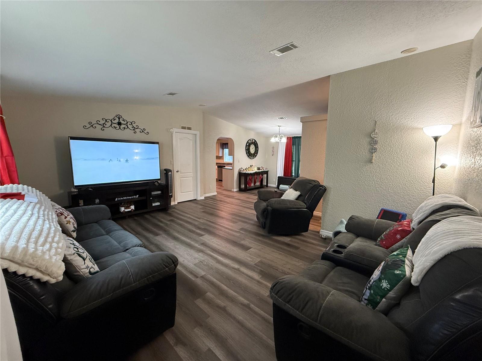 Image 9 of 17 For 16621 30th Court