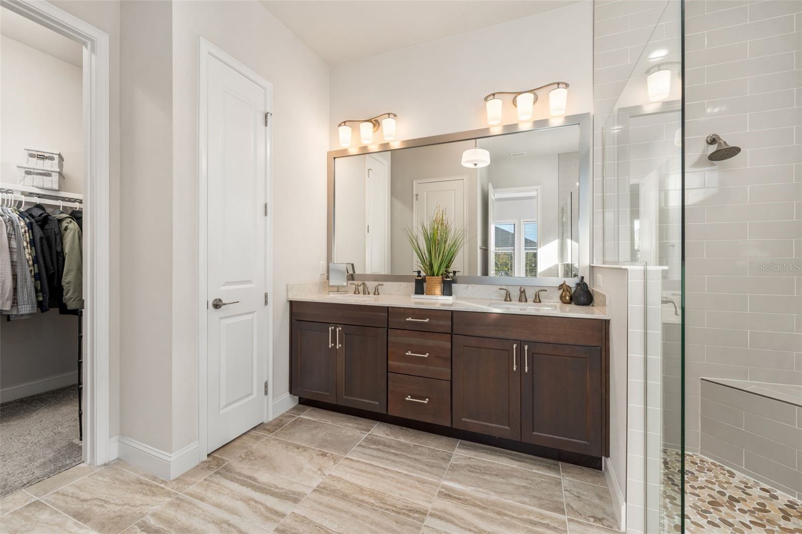 Image 15 of 44 For 11918 32nd Lane