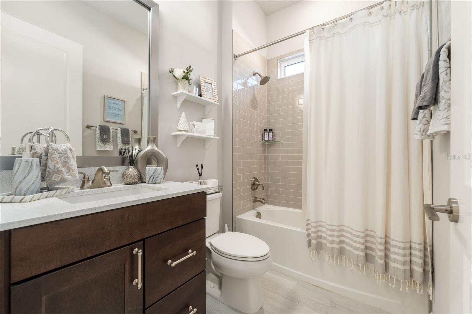 Image 20 of 44 For 11918 32nd Lane