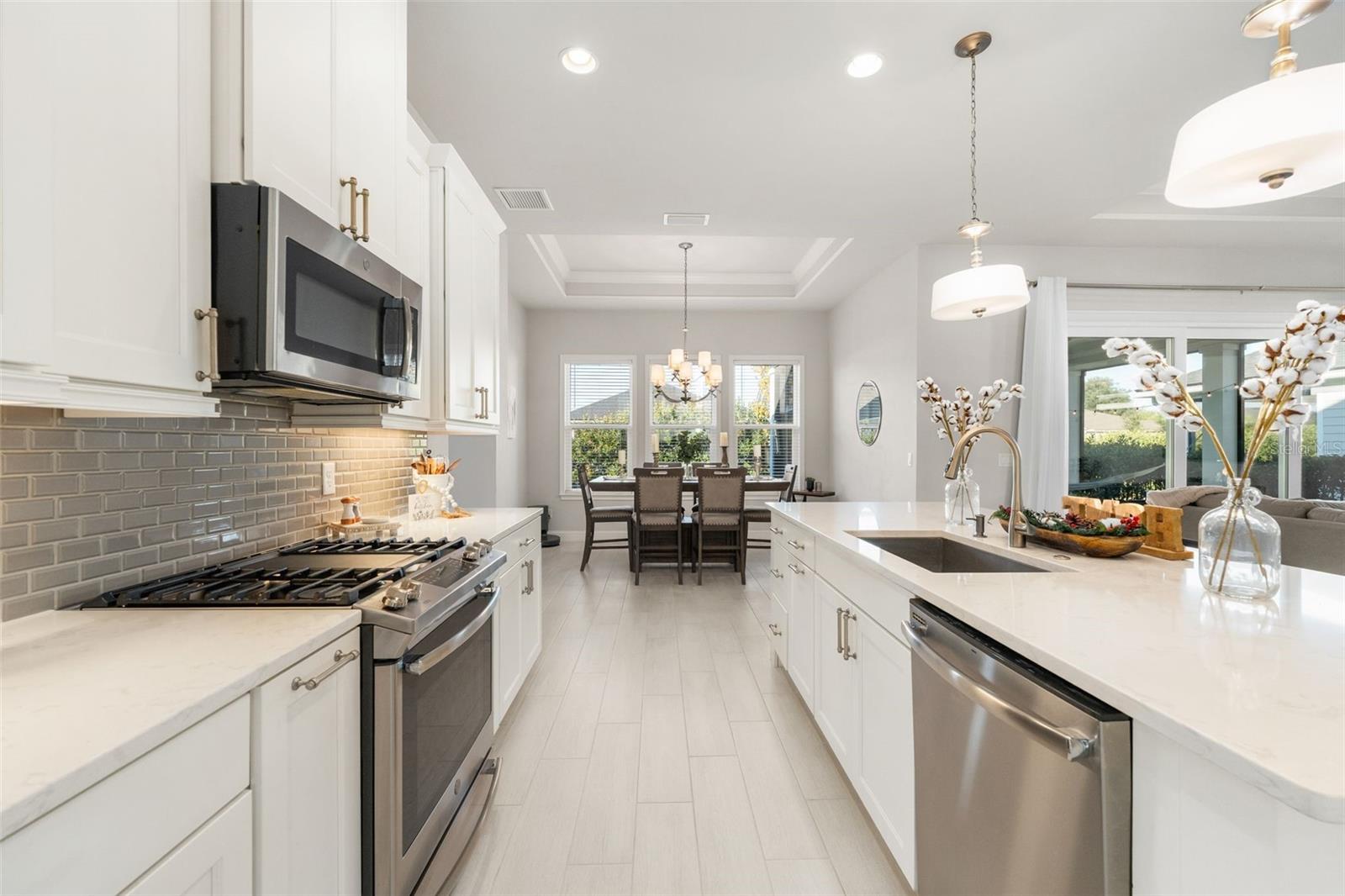 Image 32 of 44 For 11918 32nd Lane