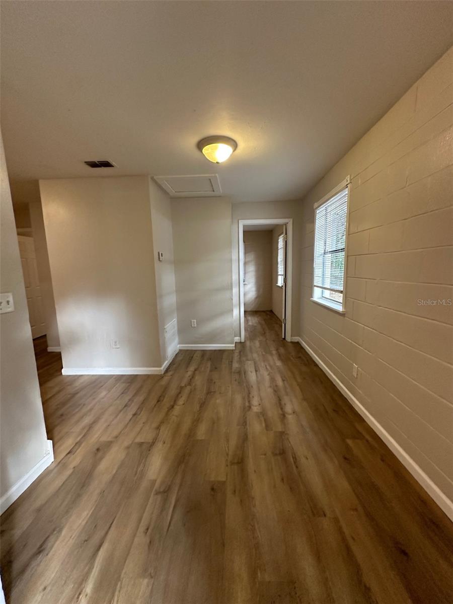 Image 10 of 20 For 657 Waldo Road